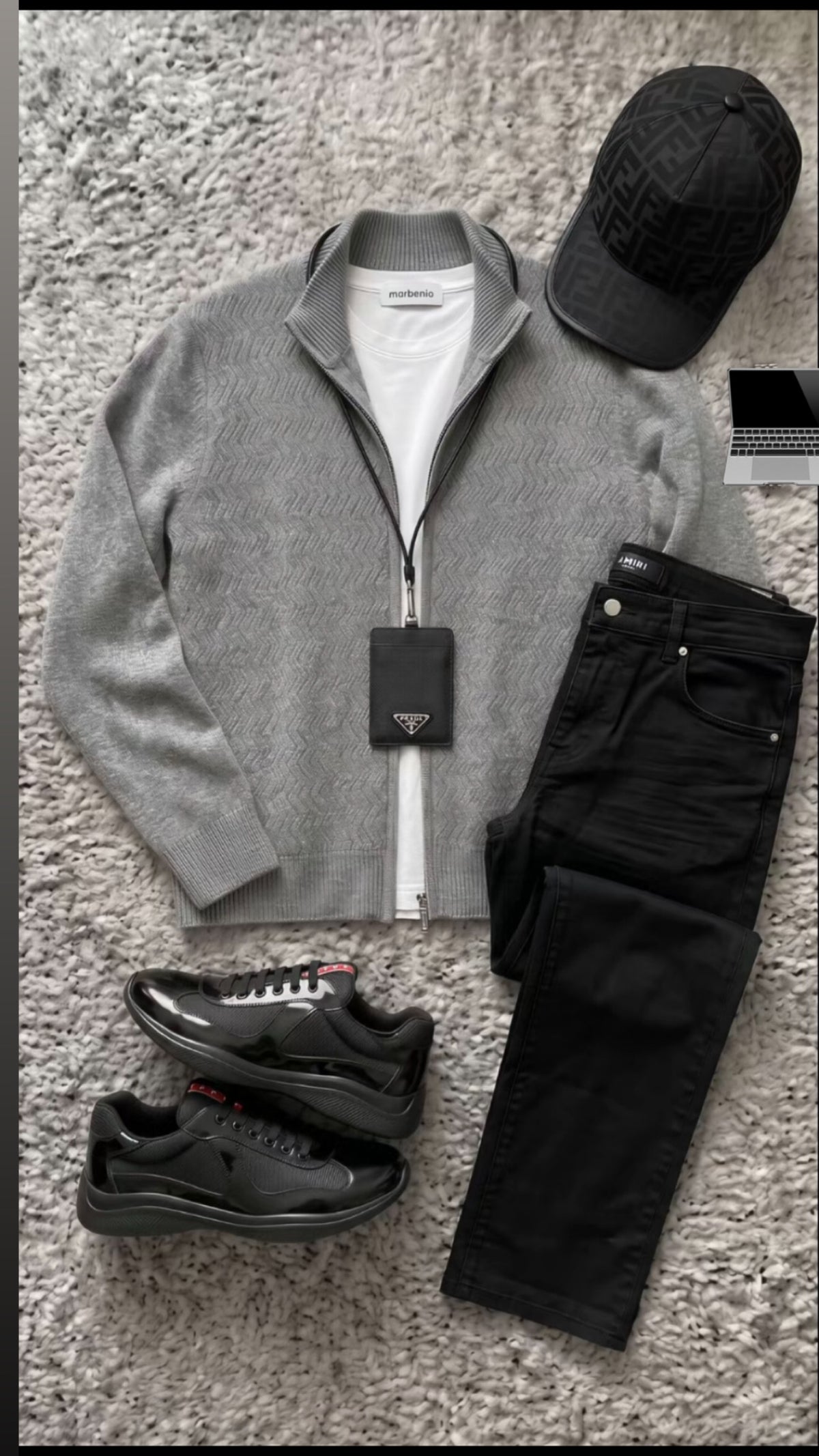 Outfit