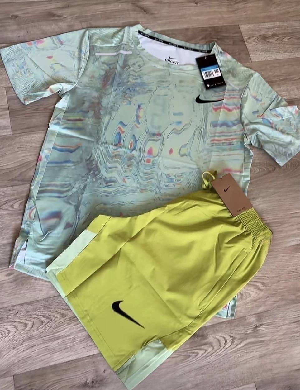 Outfit NIKE zèbre Colors