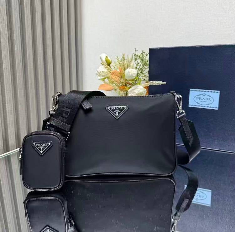 Sacoche Prada noir