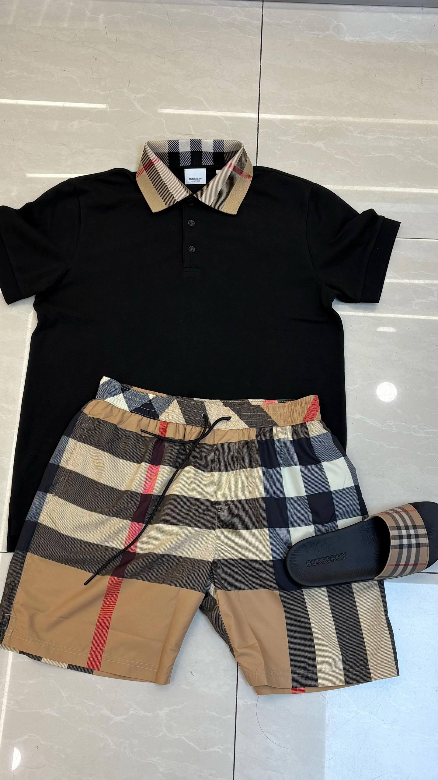 Outfit Burberry